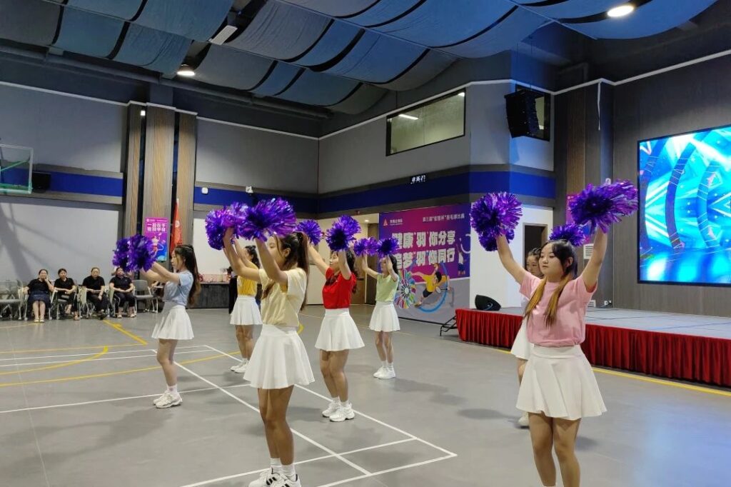 健康“羽”你分享,追梦“羽”你同行——腾博官网物流第三届“智慧杯”羽毛球比赛